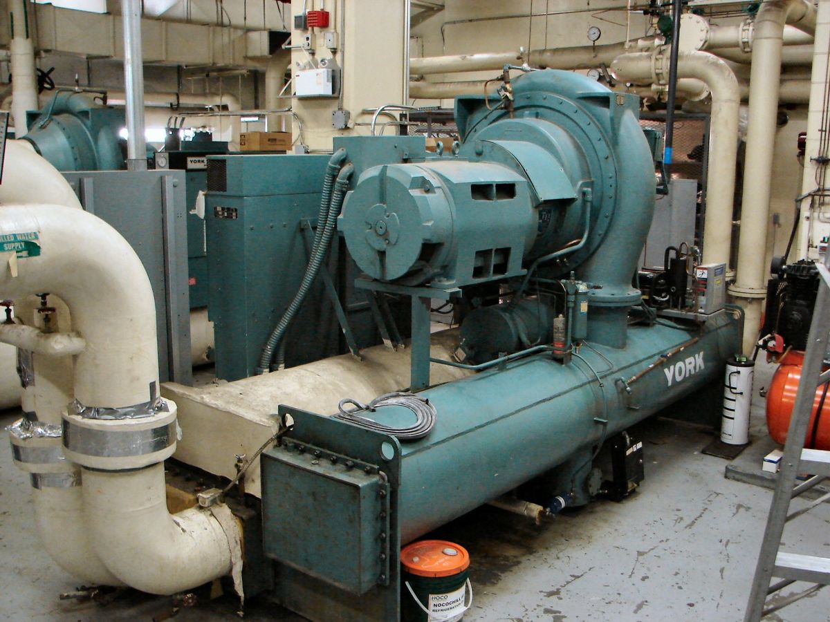 Top Industrial Air-Cooled and Water Chillers: Your Ultimate Guide